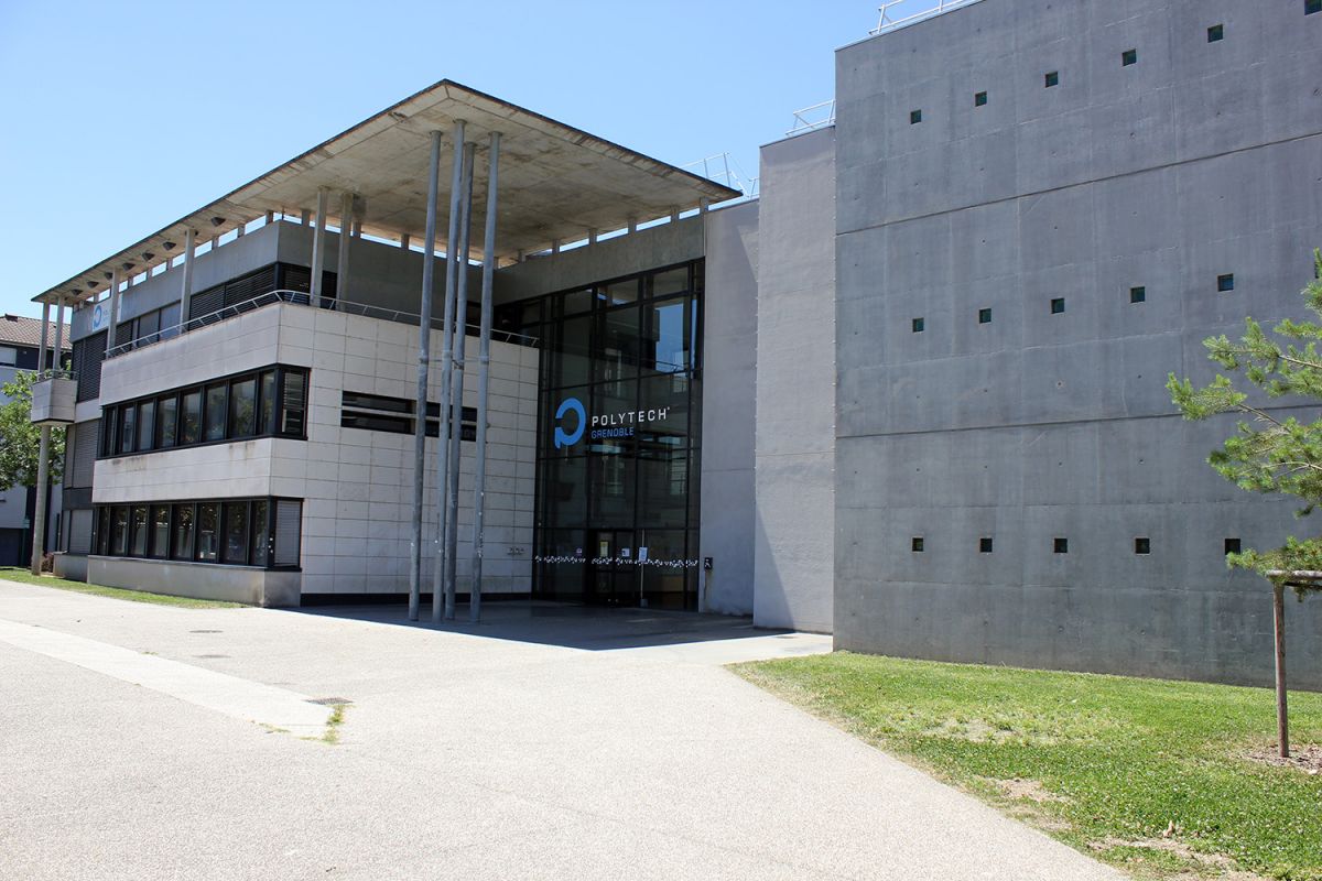Les bâtiments de Polytech Grenoble Les bâtiments de Polytech Grenoble